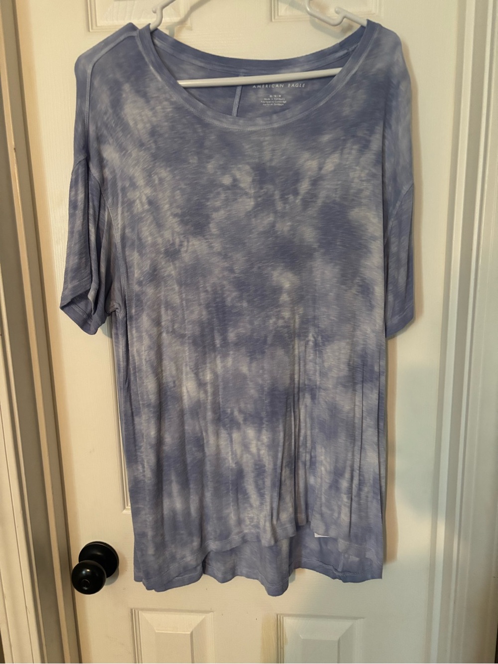 American Eagle Outfitters Lavender-Blue Tie Dye Short Sleeve Tee